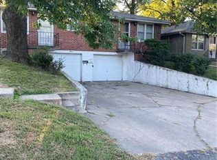 1308 S Hedges Ave, Independence, MO 64052
