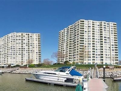 7501 River Rd APT 2E, Newport News, VA, 23607