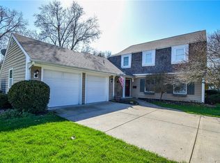 221 Whittington Dr, Dayton, OH 45459