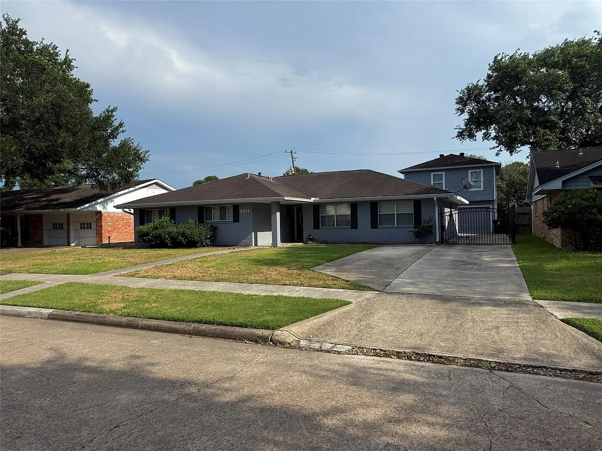 Building Photo - 5811 McKnight St