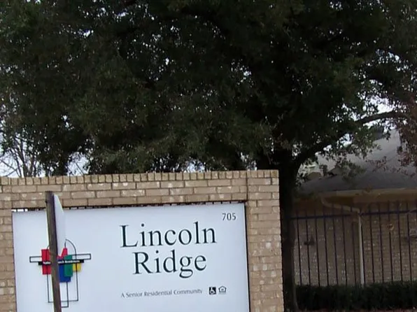 705 McAnear St #705, Cleburne, TX 76033