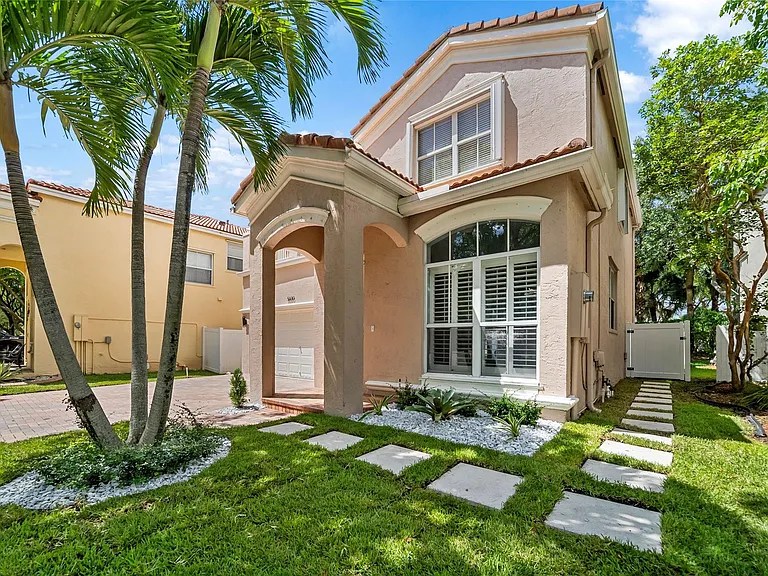 5030 SW 155th Ter — Photo 41