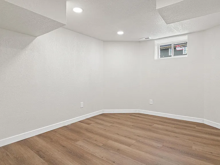 3401 Pillsbury Ave S — Photo 23