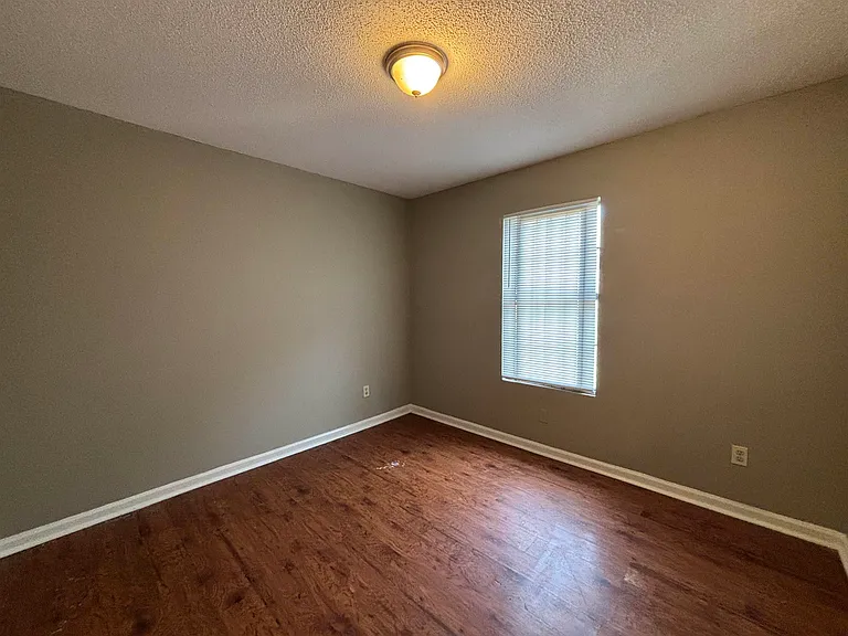 4450 Arnold Cv — Photo 12