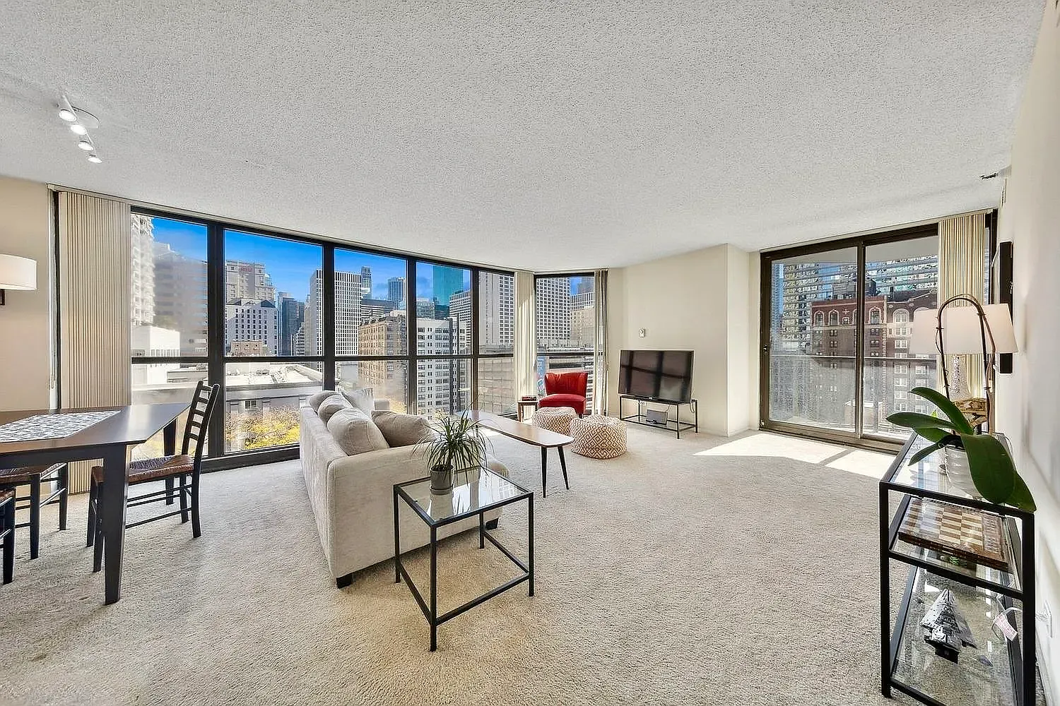1 bed, 1200 sqft, $2,495 — Photo 1