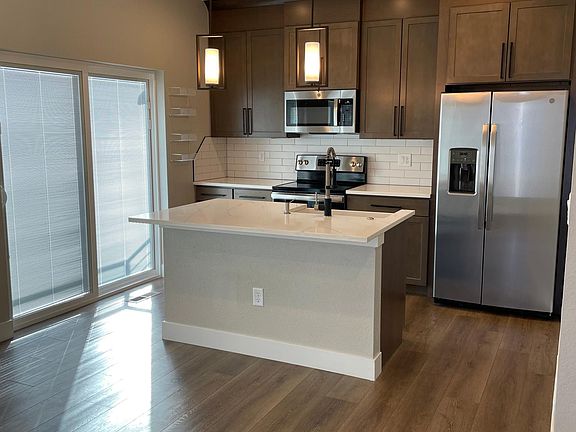 Kitchen seen from the living room.