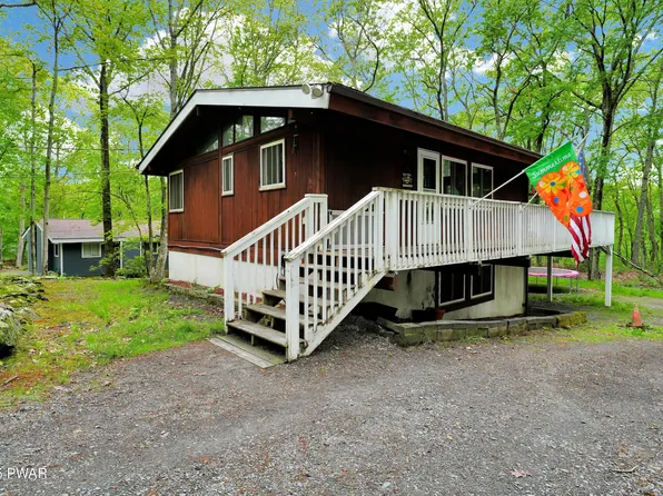 304 Forest Dr, Hawley, PA 18428