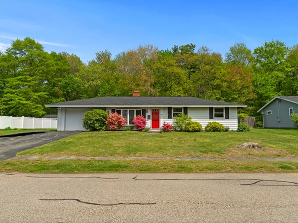 50 Bradford St, Holbrook, MA 02343
