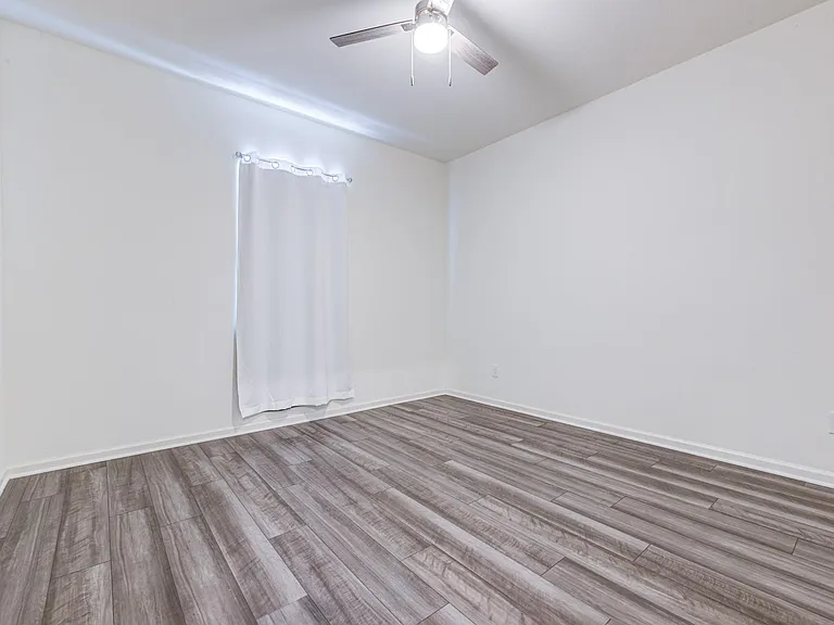 1005 Blue Beech Ln — Photo 5