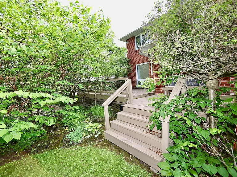 89 Yonge Blvd — Photo 41