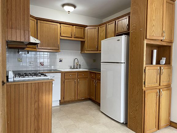 5th image of 5705 Lyndale Ave S APT 1