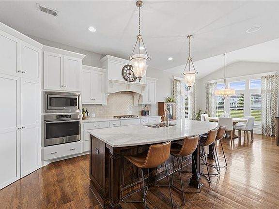 4th image of 7019 Apache Dr