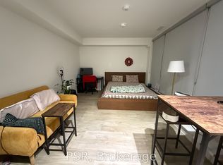 576 Front St W #301E, Toronto, ON M5V 1C1