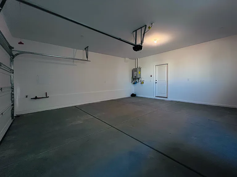 10085 Haven St — Photo 8
