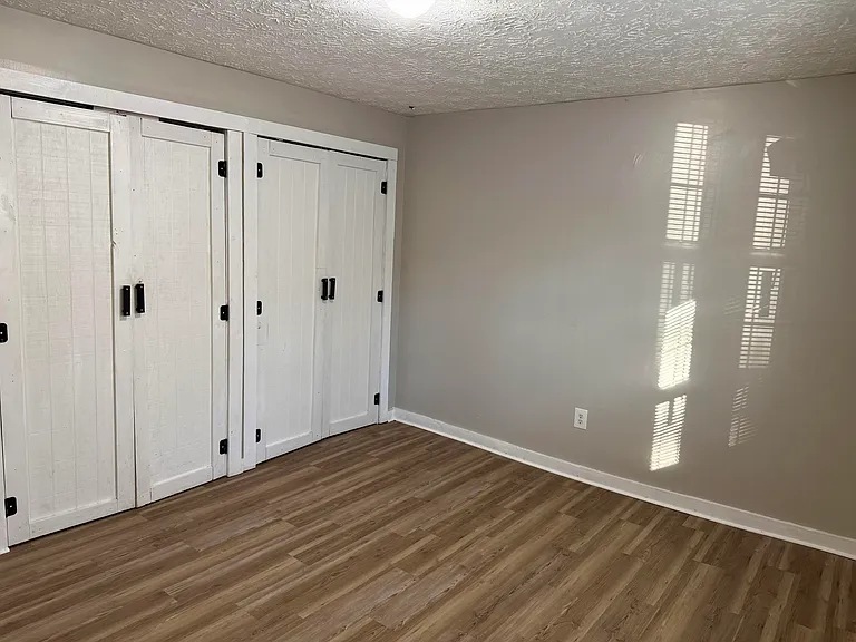 51 Shields Ln #4 — Photo 10