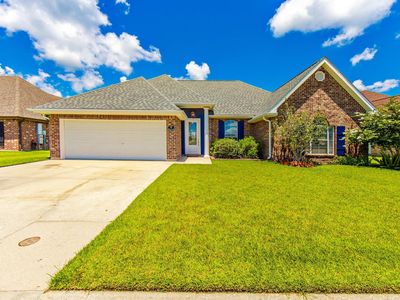 300 Ravensaide Dr, Houma, LA, 70360