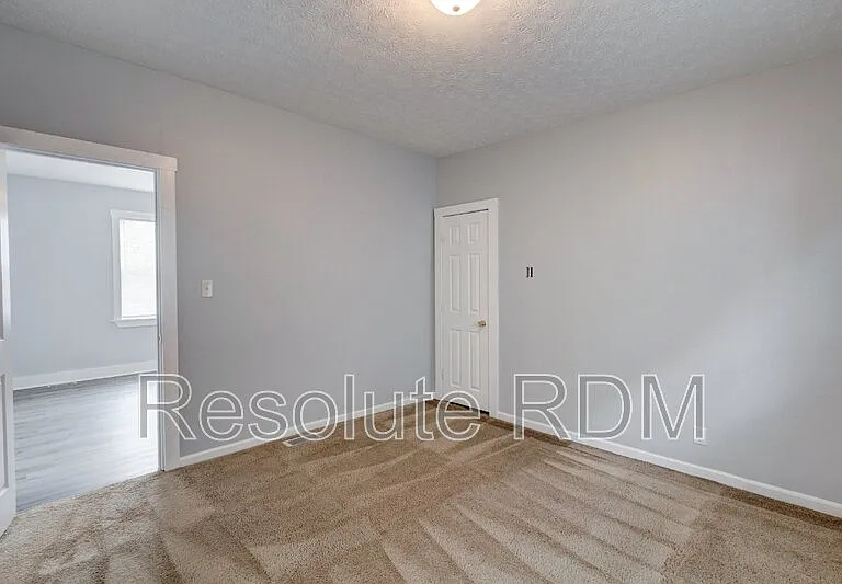743 Cottage Ave — Photo 23