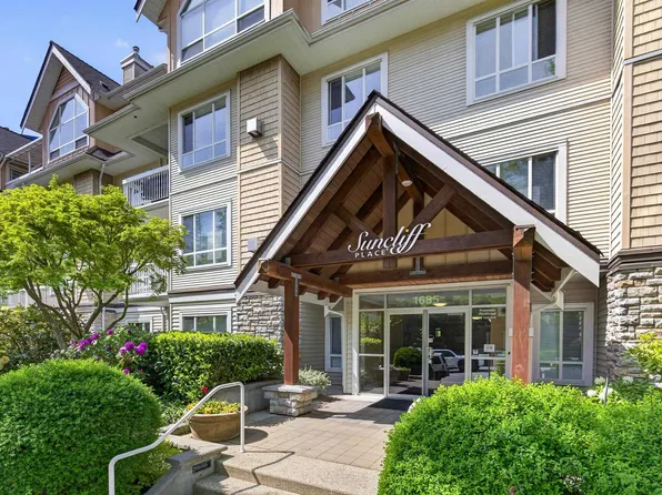 1685 152a St #201, Surrey, BC V4A 9Y1