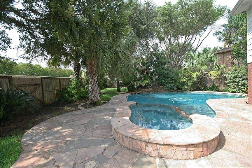 1st image of 4102 High Meadows Ct