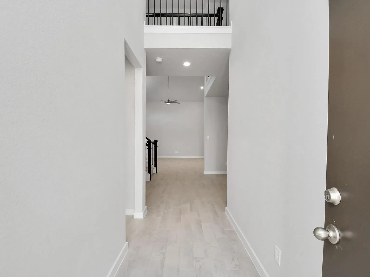5 bed, 4.0 bath, 2902 sqft, $3,100 — Photo 4