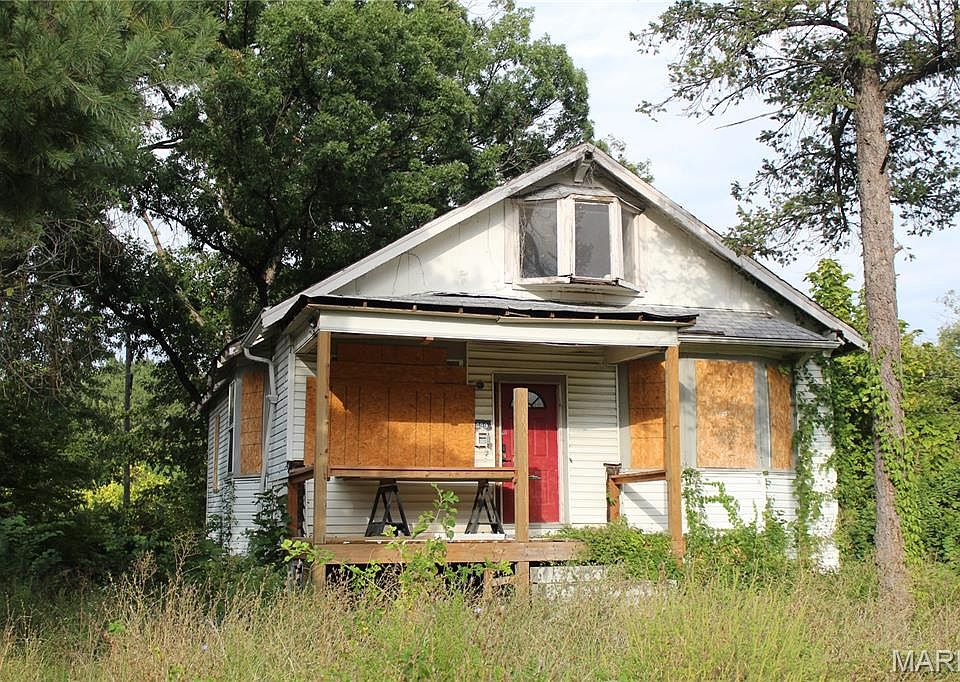 1st image of 2629 Terrace Ln