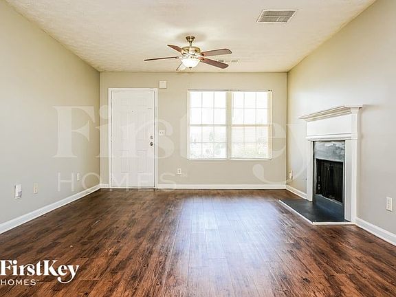 2nd image of 1740 New Orleans Way