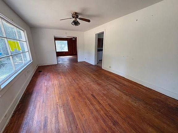 3rd image of 343 Saraland Ave