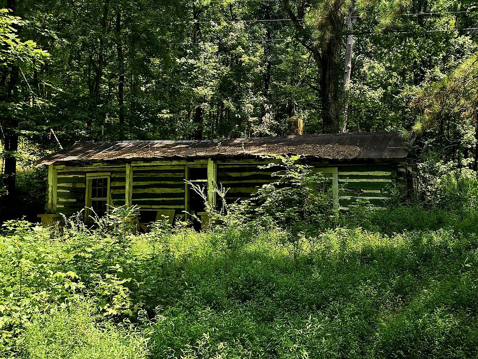 2nd image of 808 Enochs Rd