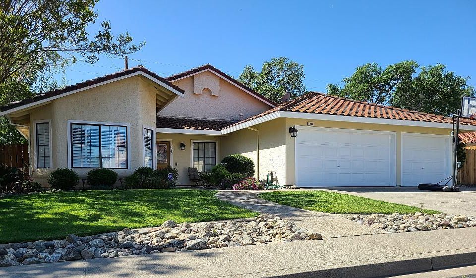 1st image of 537 Shady Glen Ave