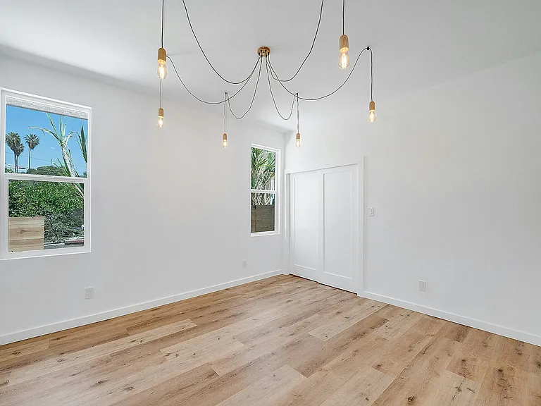 2322 Alta St — Photo 18