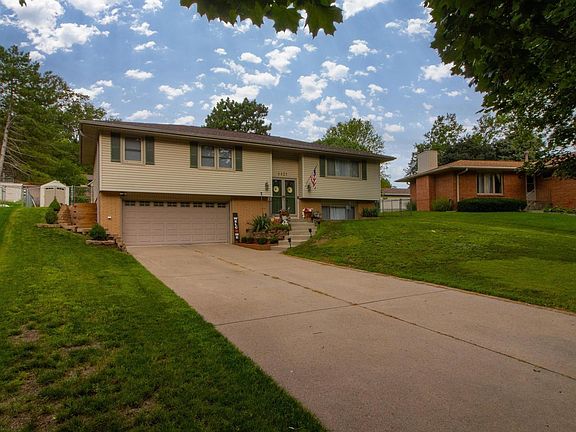 2nd image of 4421 Kirkwood Dr
