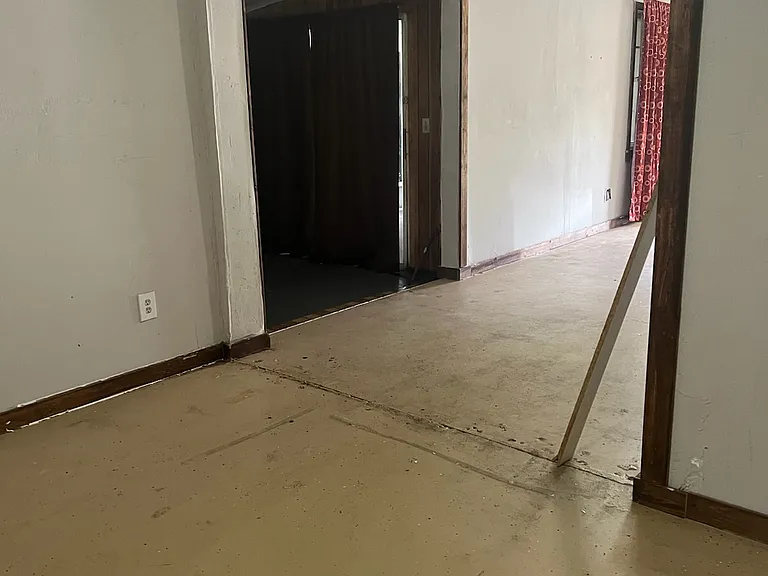 3211 N Miller St — Photo 17