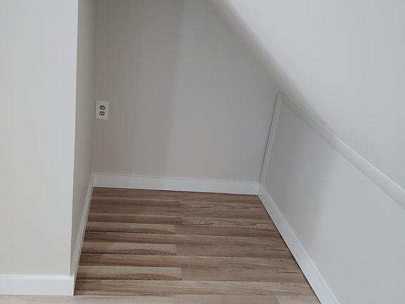 2nd image of 400 Birch St #3