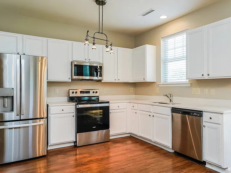 214 Callahan Trl — Photo 8