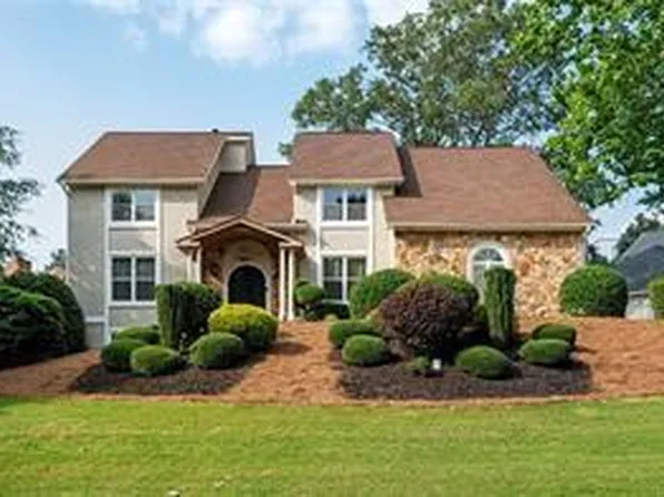 2917 Ashebrooke Dr NE, Marietta, GA 30068