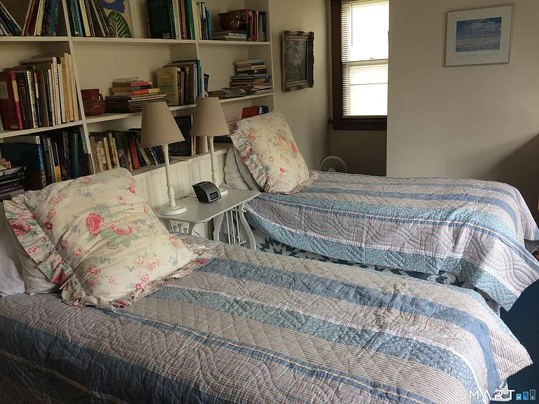 14 New Preston Hill Rd — Photo 7