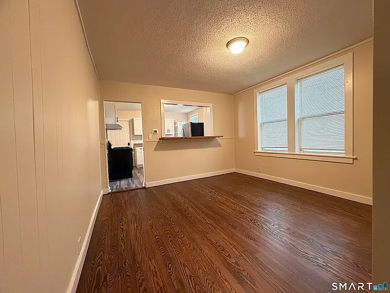 37-41 Jackson Ave #1 — Photo 10