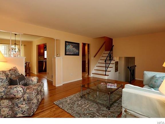 5th image of 602 Gateway Ave