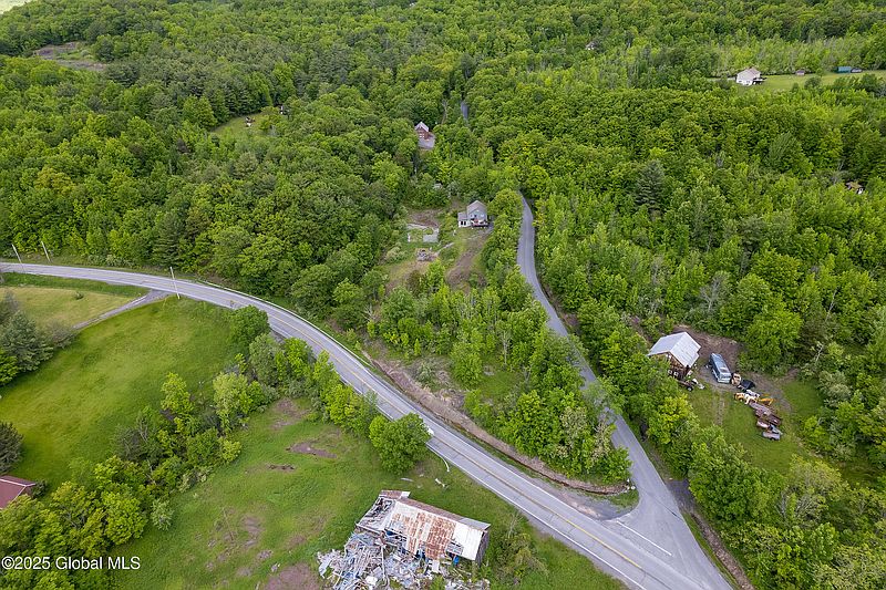 5th image of 19 Knowles Road