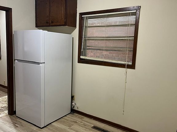 3rd image of 541 N Belview Ave APT C