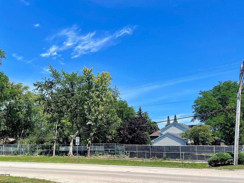 2nd image of 4080 Picardy Dr