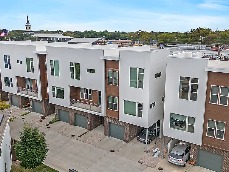 9060 Corsair Pl — Photo 2