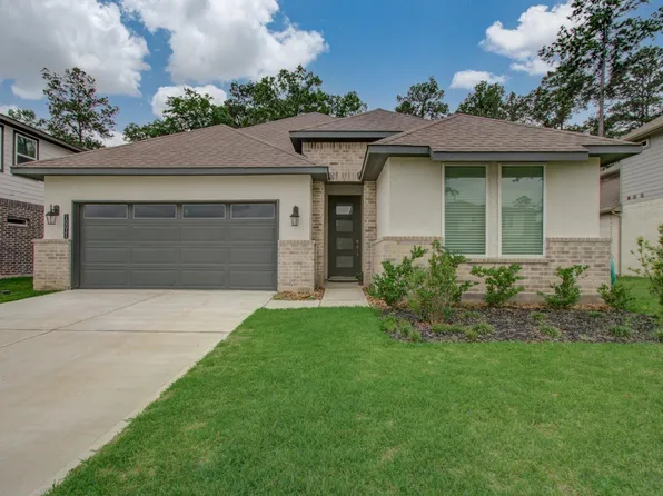 10011 Angelina Woods Ln, Conroe, TX 77384