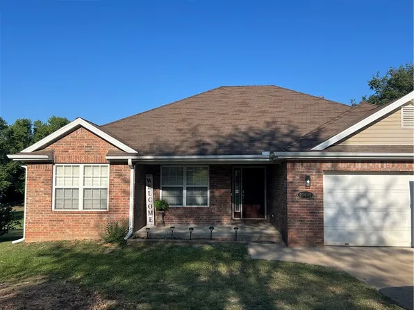 20645 Lakeshore Dr, Springdale, AR 72764