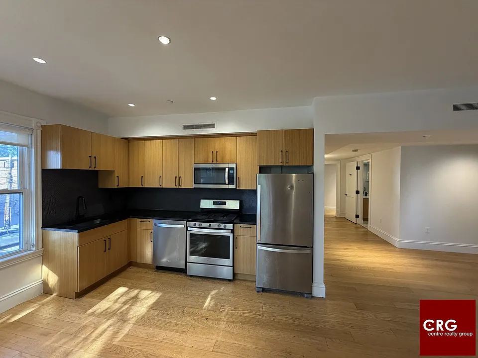 83-84 Gardner St #U200