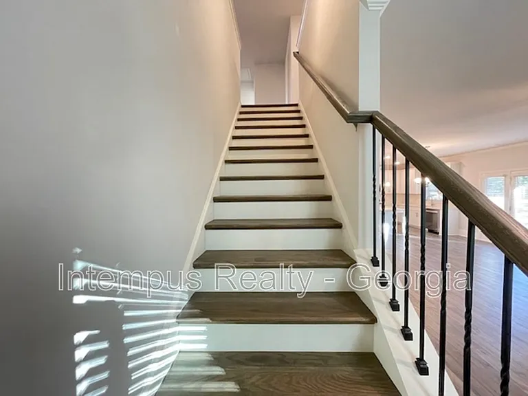 44 Garnet Dr — Photo 17