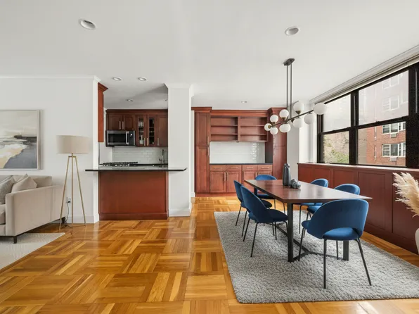 239 East 79th Street image 2 of 11