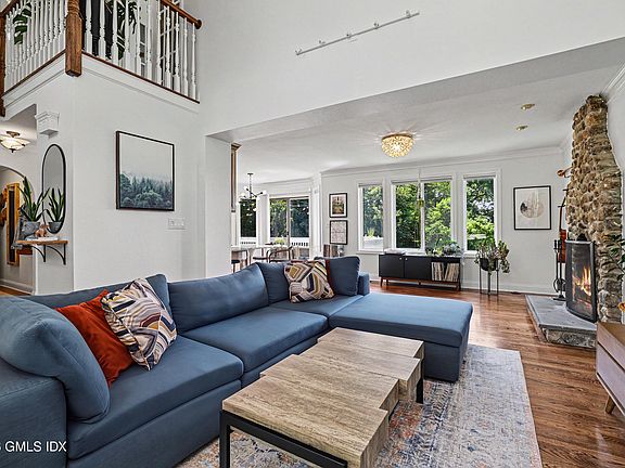 2nd image of 56 Meghan Blvd