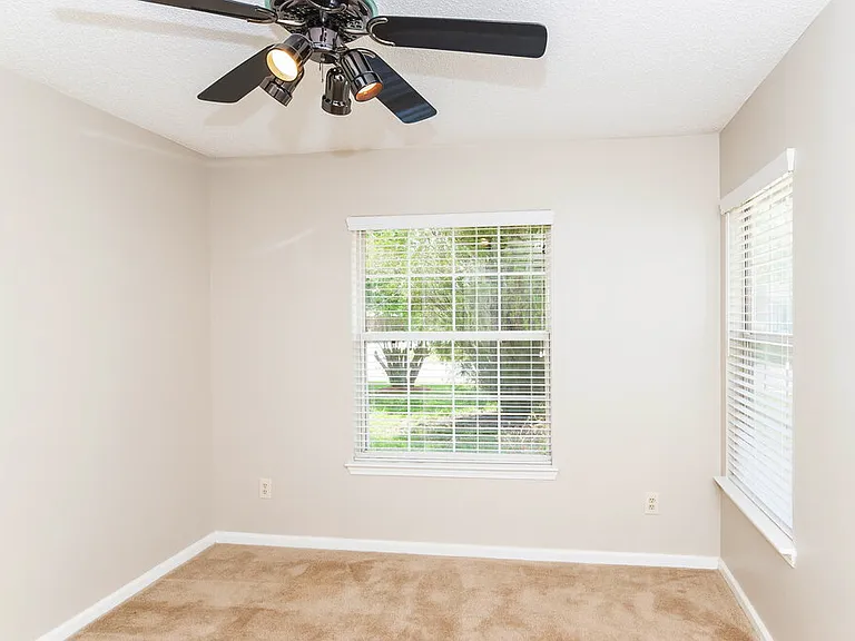 3379 Deerfield Pointe Dr — Photo 9