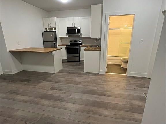 3rd image of 51 W Avenue South Ave #2